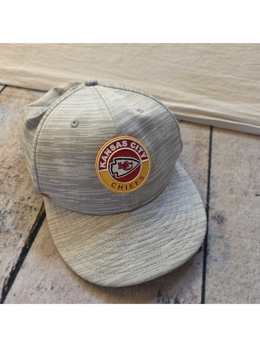 New Era Grey 9Fifty NFL Kansas City Chiefs Adjustable Embroidered